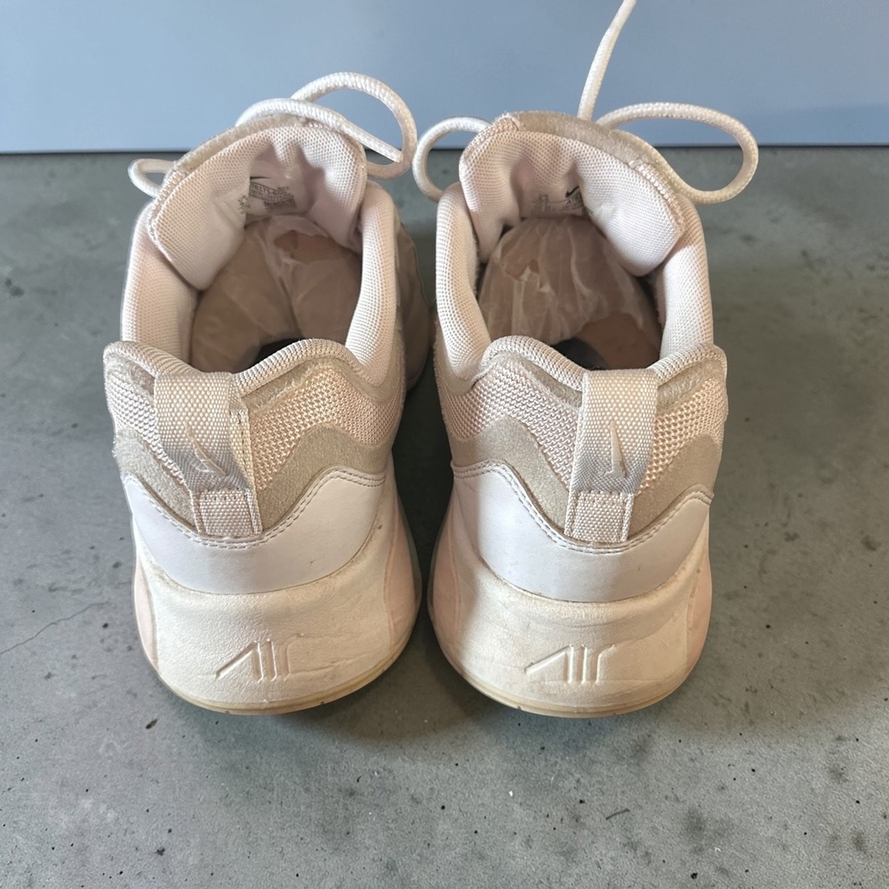Nike Air Max 200 Light Soft‎ Pink Athletic Sneakers Women 9.5 Running Shoes - Picture 3 of 15